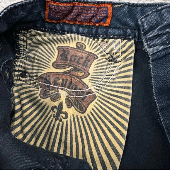 Rock Revival Gia Straight Jeans. Hem has been cut. RAW HEM 27” Inseam. 30” W - Picture 9 of 14